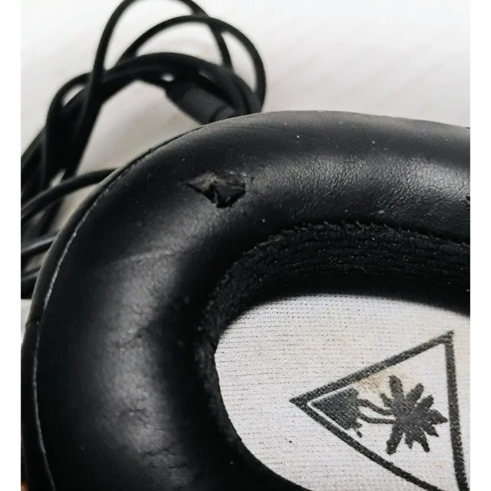 TURTLE BEACH EAR FORCE RECON 200 WHITE WIRED HEADPHONES FOR XBOX ONE OR PS4